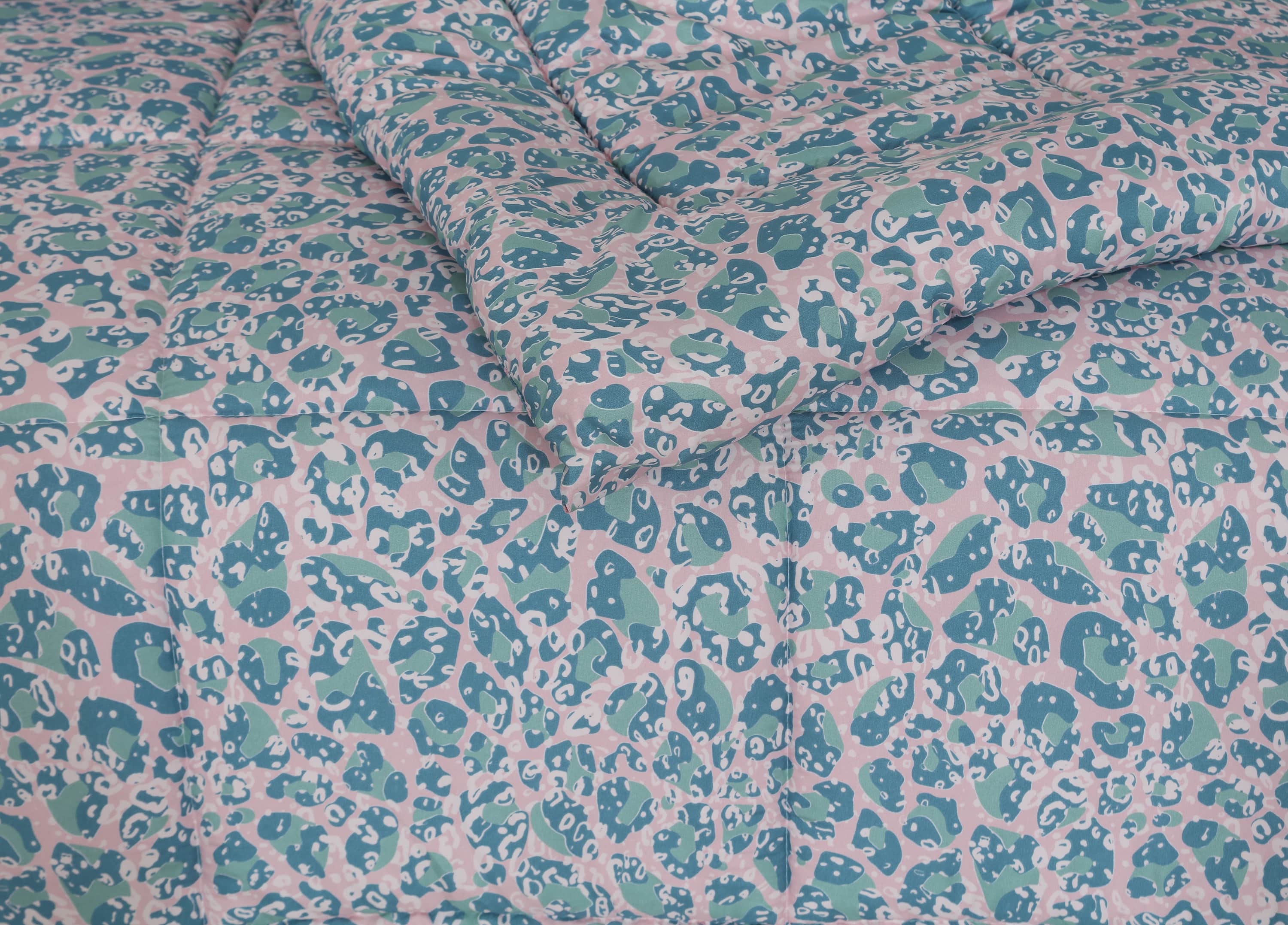 1 PC Double ( Filled Quilt ) NCS  209 - Nishat Creative Store