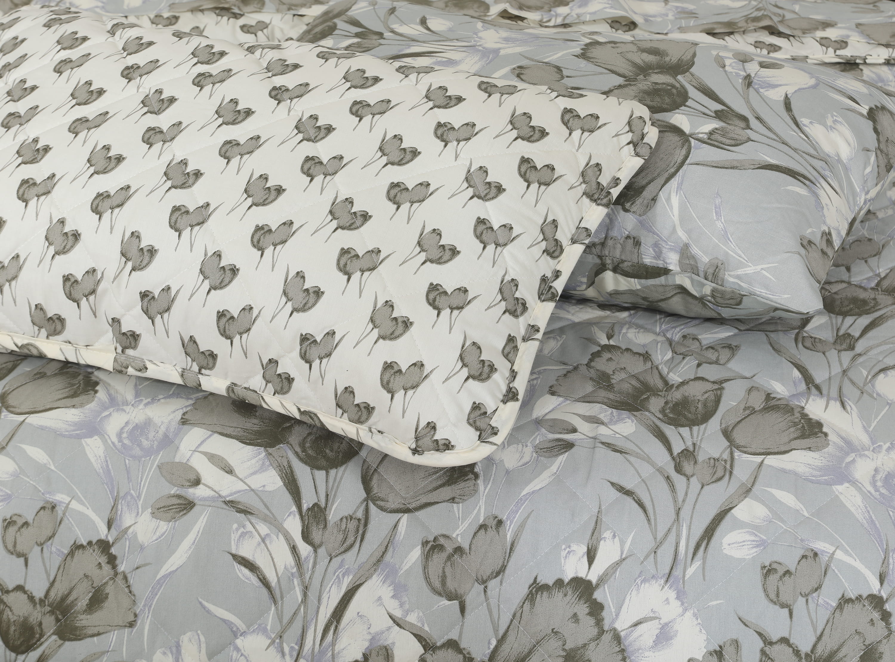Quilted Comforter Set 6 Pcs Design 1017