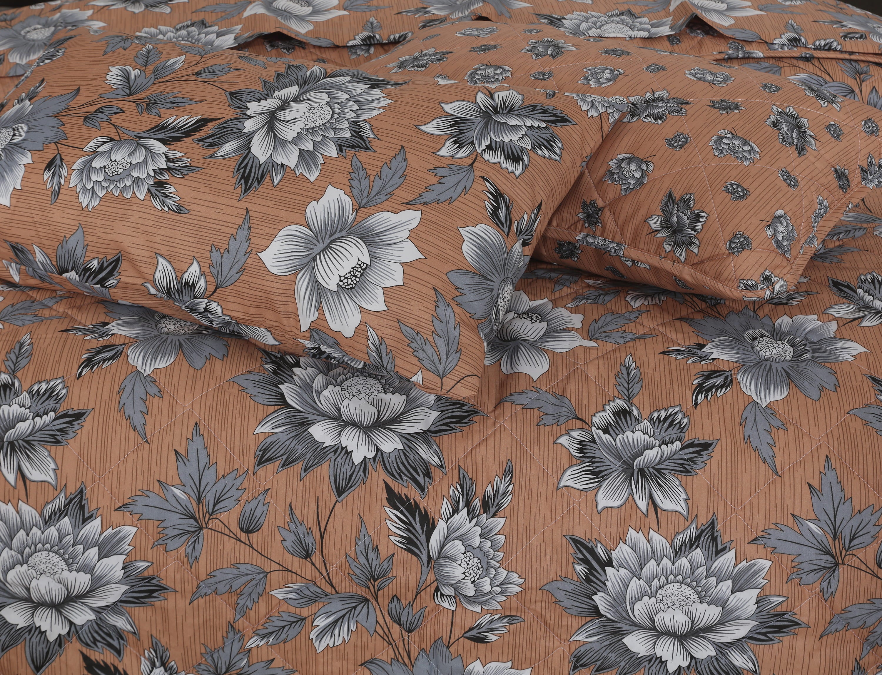 Quilted Comforter Set 6 Pcs Design 1026
