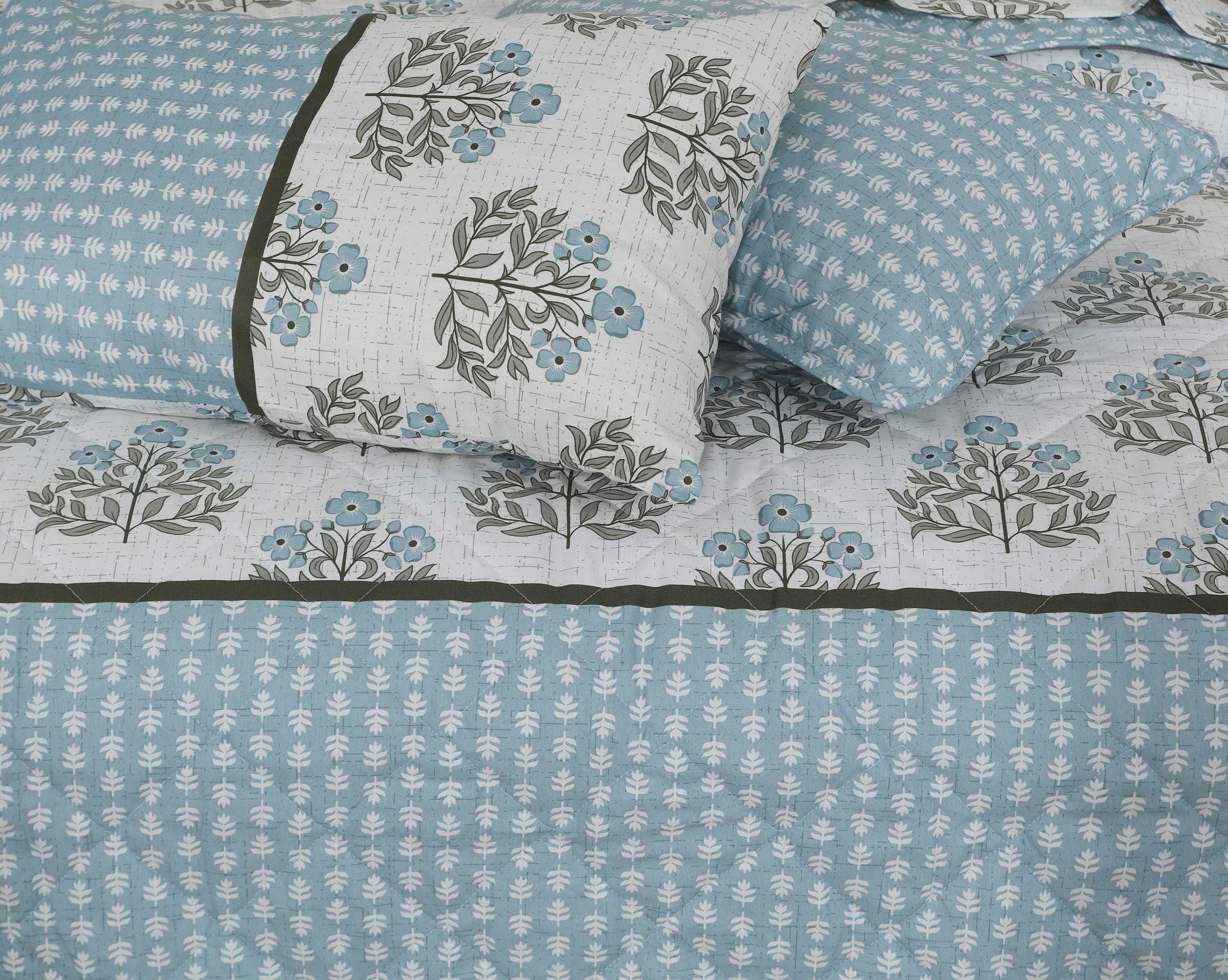Quilted Comforter Set 6 Pcs Design 1028
