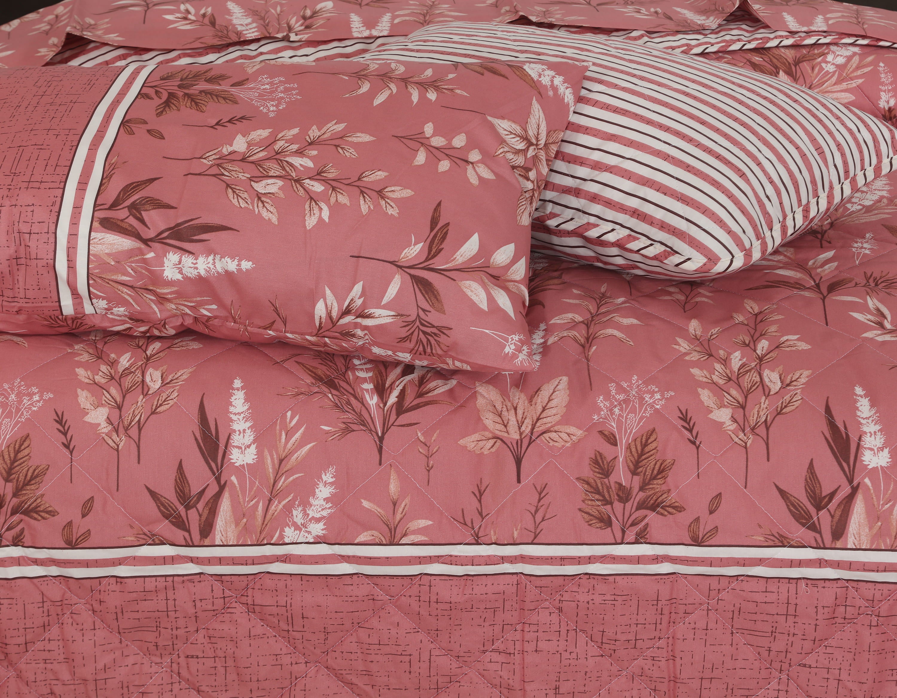 Quilted Comforter Set 6 Pcs Design 1045