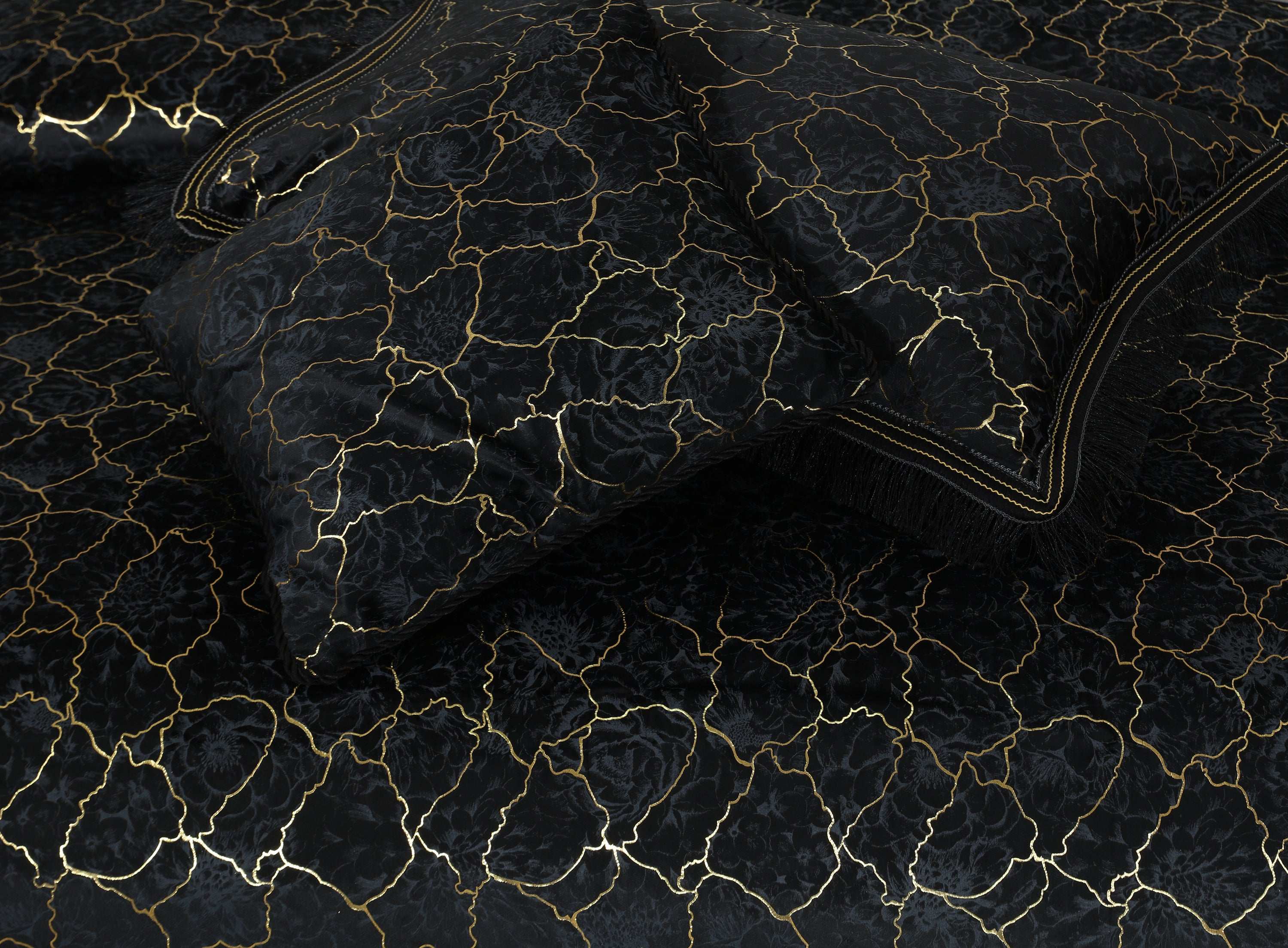 Texture Embossed Heavy Velvet Bed Sheet Set 4 Pcs Design #561