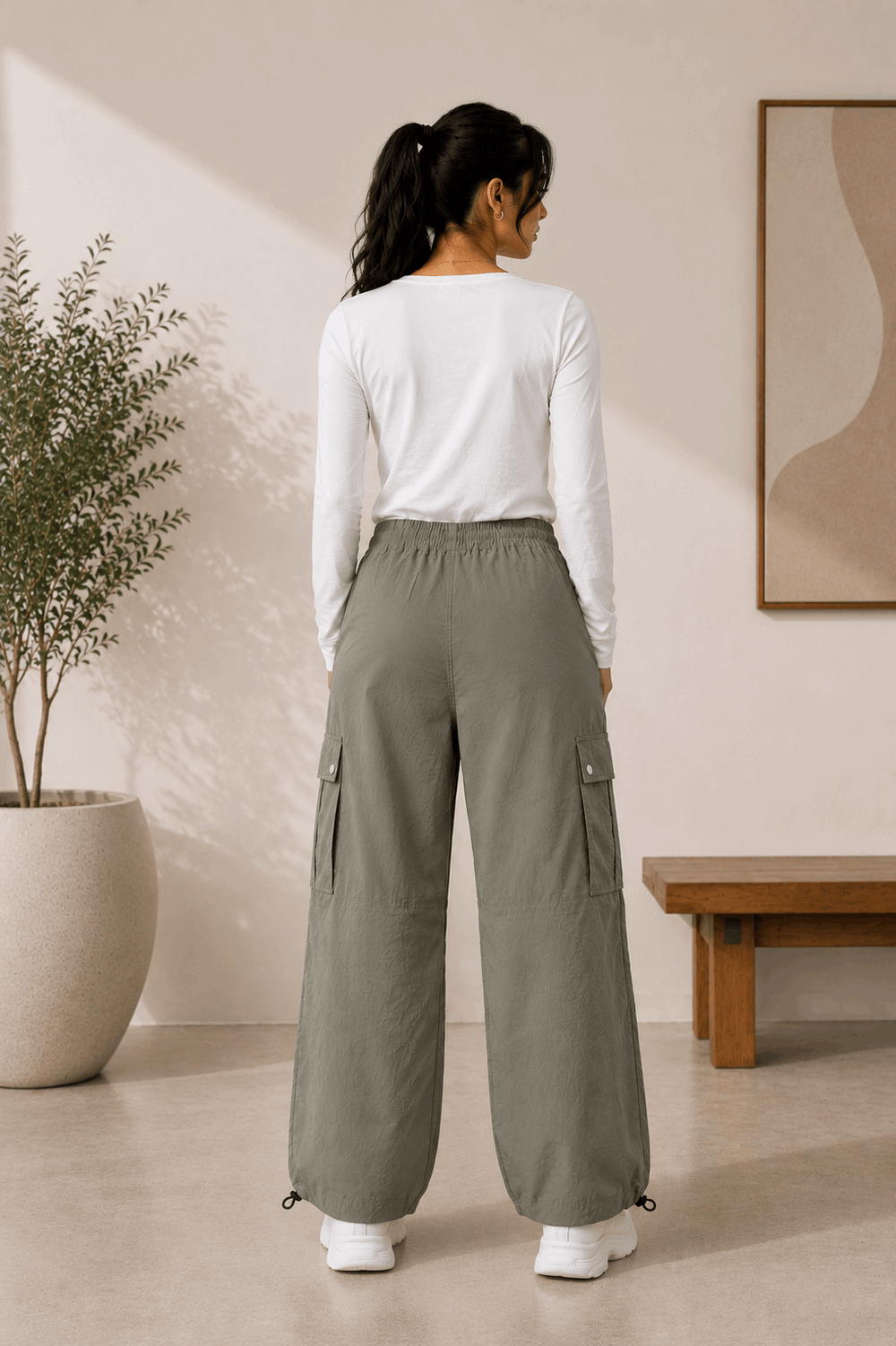 Lightweight Drawstring Trouser