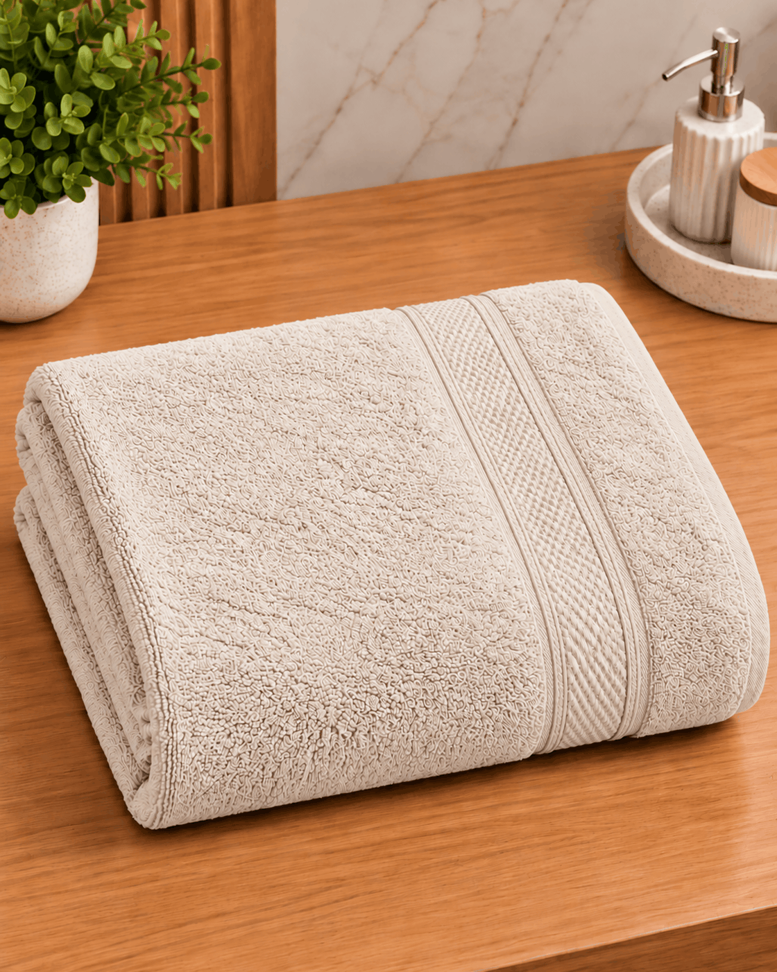 Classic Diamond Border Bath Towel