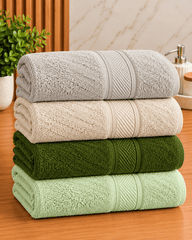 Classic Diamond Border Bath Towel
