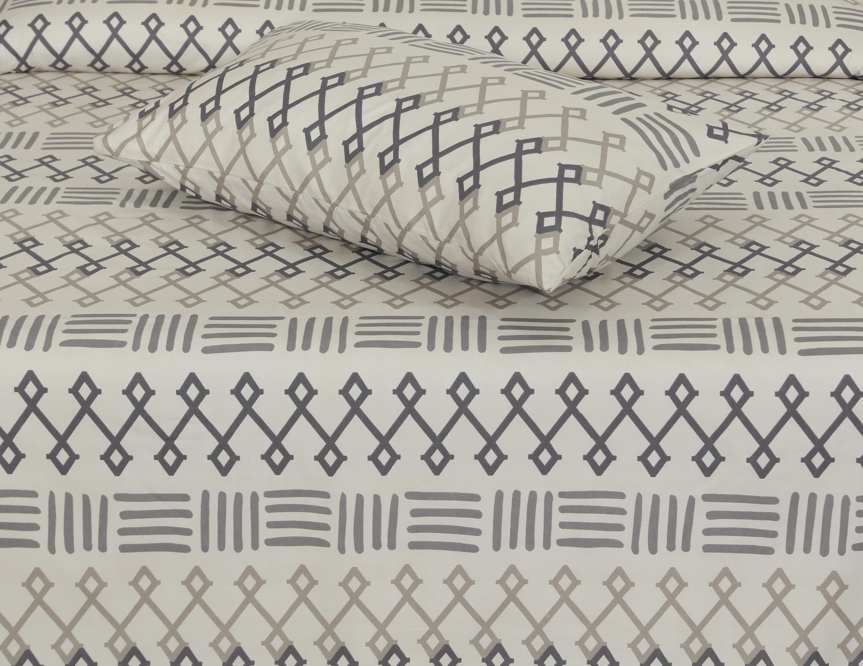 Double Bed Sheet Design NC-M 7009 - Nishat Creative Store