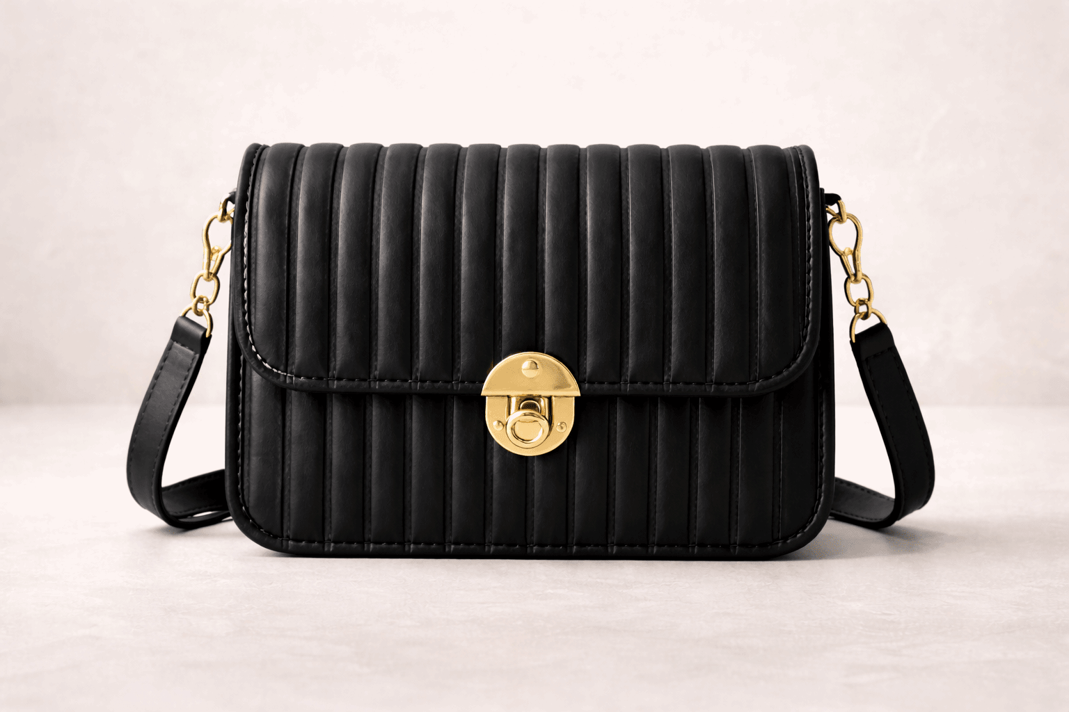 Elegant Black Pleated Crossbody Bag - Nishat Creative Store