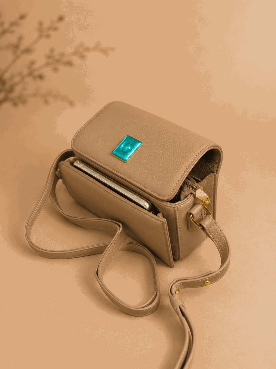 Elora Signature Bag - Nishat Creative Store