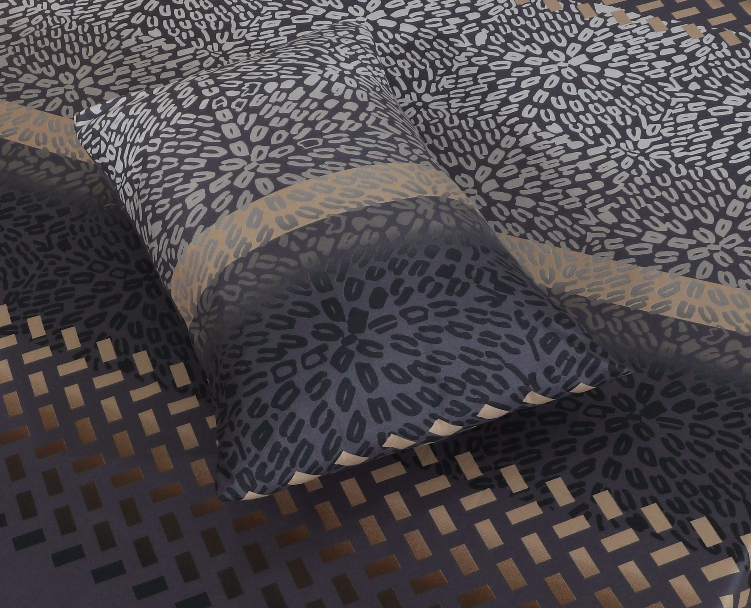 Fitted Double Bed Sheet DS 374 - Nishat Creative Store
