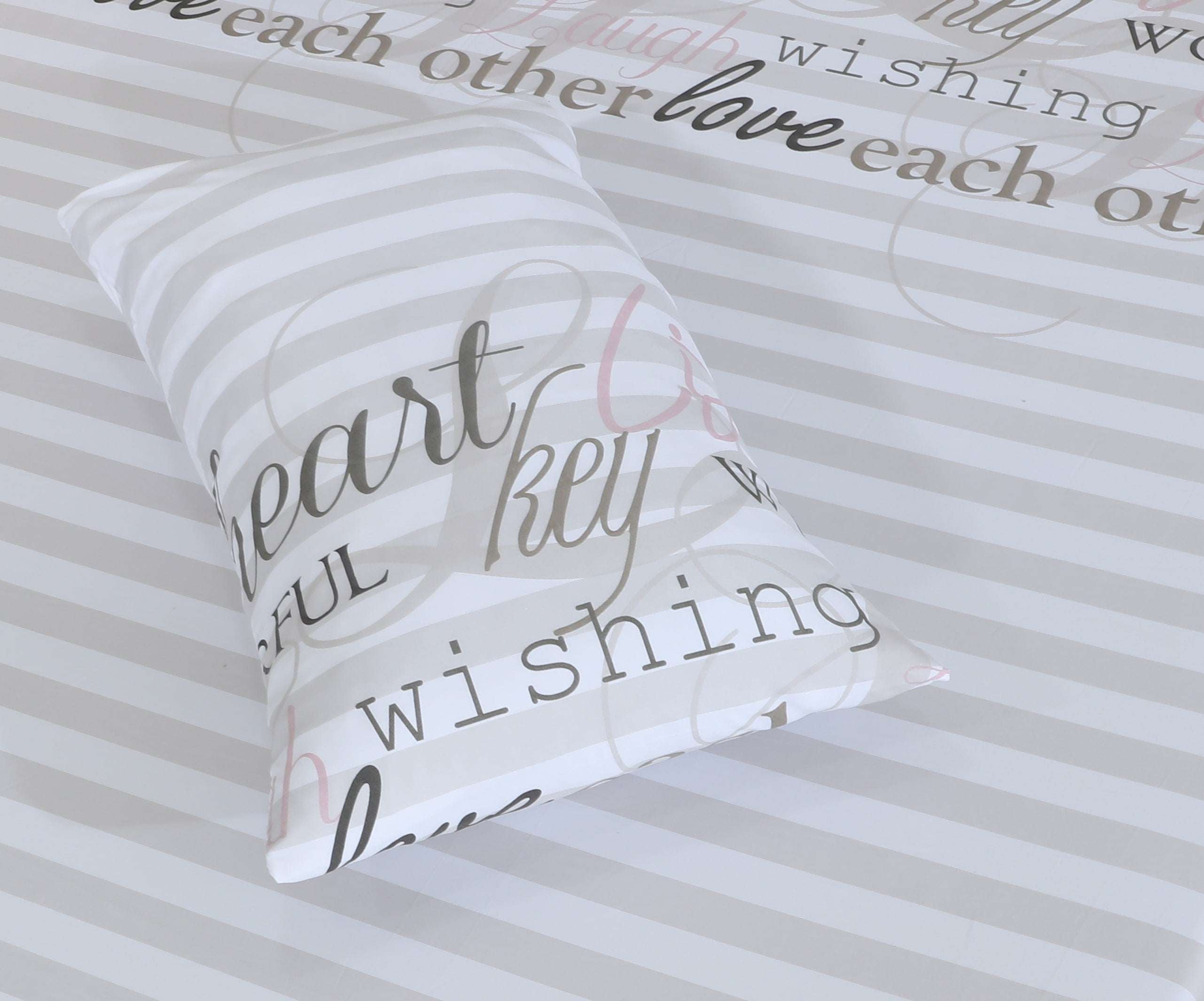 Fitted Double Bed Sheet DS 376 - Nishat Creative Store