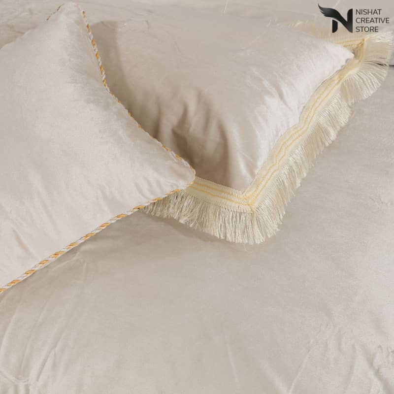 Heavy Velvet & Leather Bed Sheet Set – 4 Pcs Design 547 - Nishat Creative Store